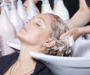 Was bewirkt Silbershampoo bei naturblonden Haaren?