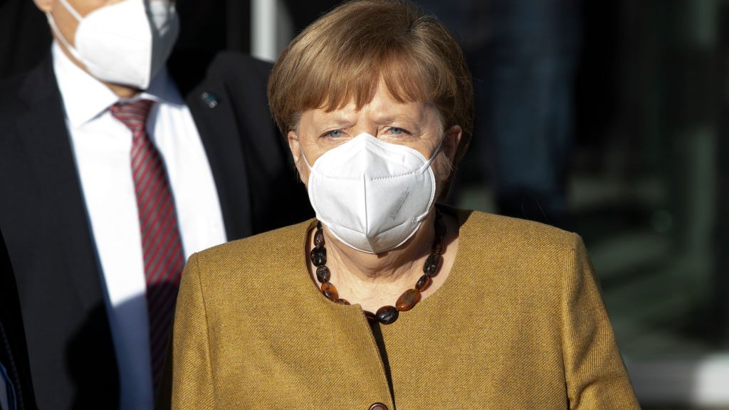 Merkels Angst vor Corona-Mutation: Kommt jetzt der totale Reise-Stopp?