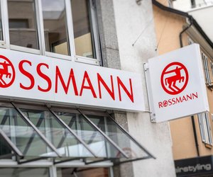 Rossmann-Highlight: Dieser pinke LED-Kosmetikspiegel begeistert alle