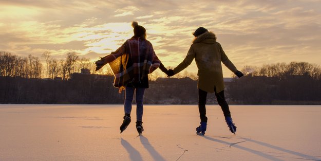 Für 5 Tierkreiszeichen stehen die Sterne ideal, dass sie diesen Winter ihre große Liebe treffen