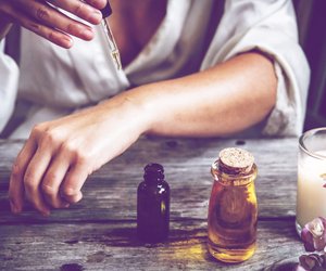 Jojobaöl: Die besten Produkte & Anwendungs-Tipps für Haut und Haare