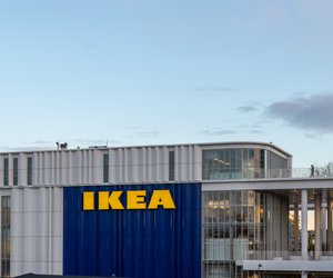 Diese Schnäppchen-Sonnenliege von Ikea ist ein Geheimtipp für den Garten