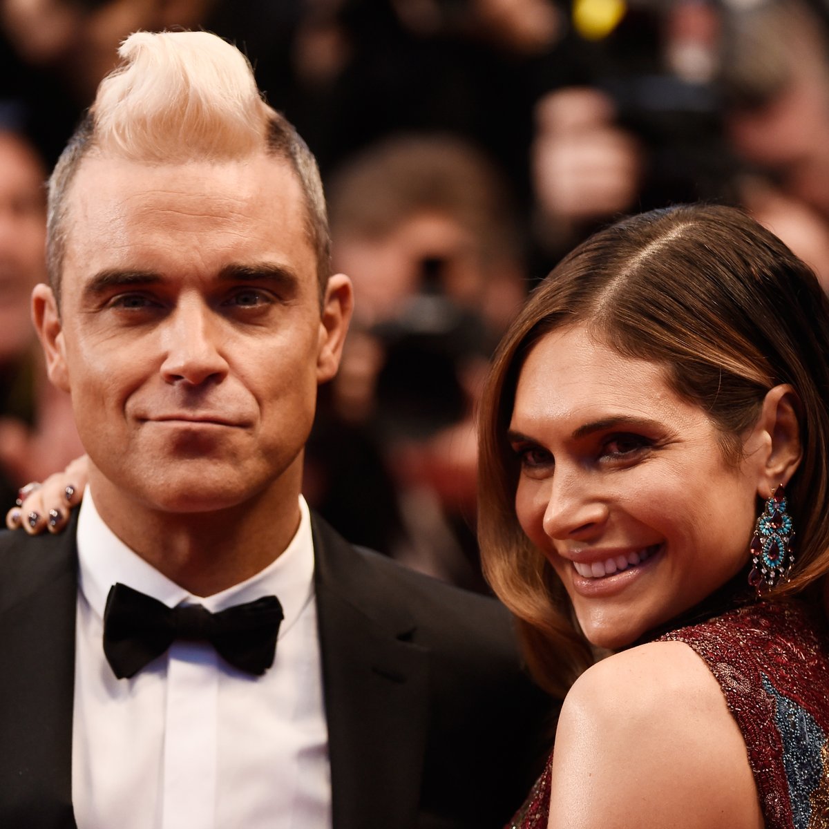 Robbie Williams Frau Wer ist die Herzdame an seiner Seite? Foto Foto