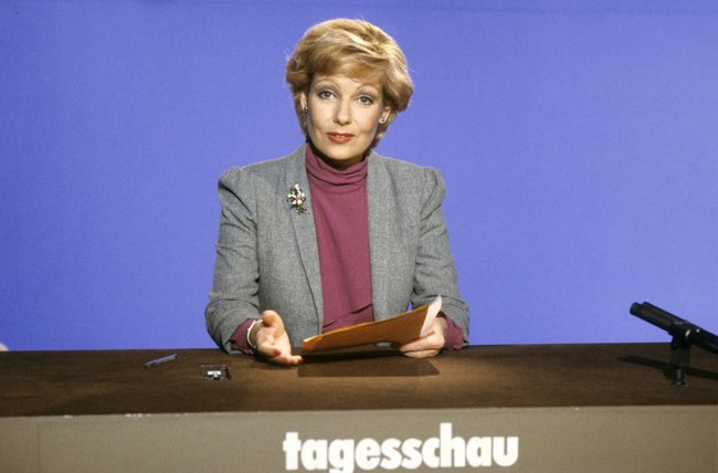 Dagmar Berghoff bei der Moderation der Tagesthemen im Jahr 1984.