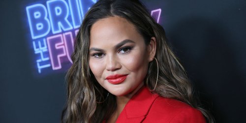 Chrissy Teigen widmet verstorbenem Baby ein neues Tattoo