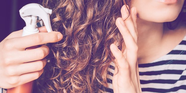 Hitzeschutzspray für die Haare: So verwendest du es richtig!