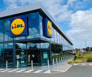 Eleganter Hingucker: Der Muschel-Kerzenhalter von Lidl bringt Küstenflair ins Wohnzimmer
