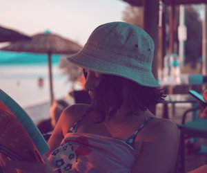 6 Bücher, die in deinem Sommerurlaub auf gar keinen Fall fehlen dürfen