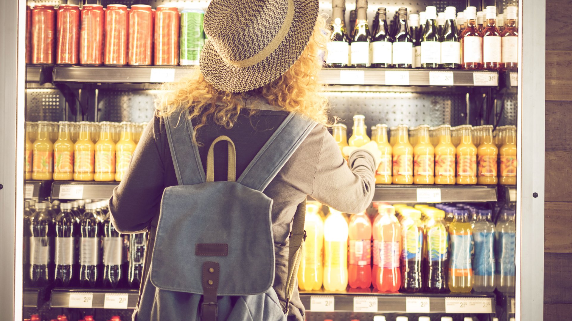 Ab wann darf man Alkohol trinken auch ohne Eltern?