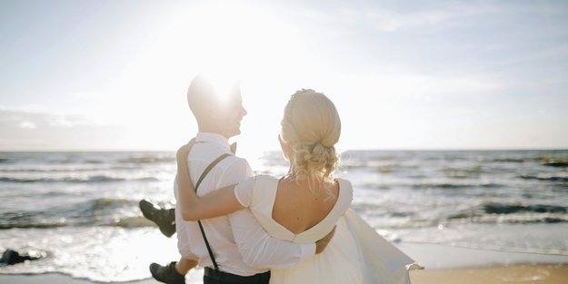 8 Fragen, die du dir als Braut unbedingt vor der Hochzeitsplanung stellen solltest
