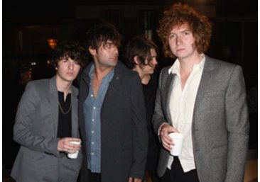 The Kooks bei der After Show Party von Burberry in London The Kooks bei der After Show Party von Burberry in London