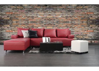 Ein Sofa in leuchtendem rot Ein Sofa in leuchtendem rot