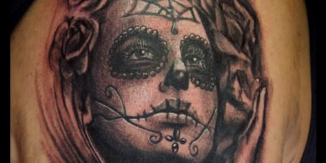 Efeu-Tattoo Bedeutung: Wunderschne Ideen und Vorlagen zur Inspiration