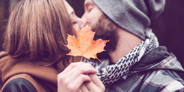 Wissenschaft: Darum ist der Herbst die heißeste Jahreszeit für die Liebe