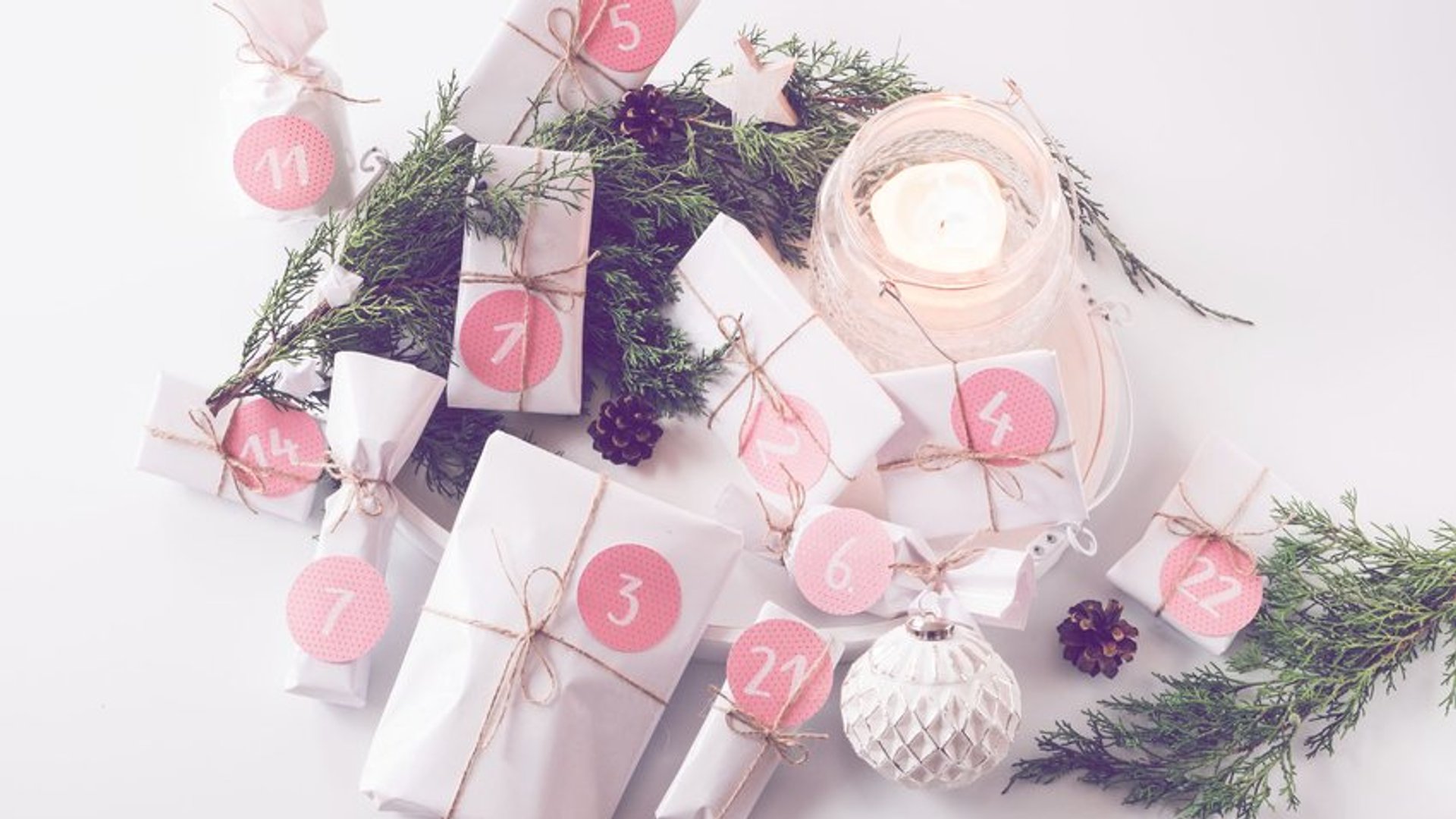 Dieser-Tannenkranz-Adventskalender-von-Thalia-bringt-Weihnachtszauber-in-dein-Heim