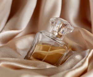 Herbstliche Gemütlichkeit: Diese Parfums mit Karamellnote bringen dich in Stimmung