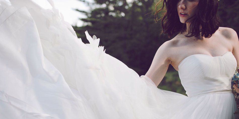Die 10 Besten Onlineshops Fur Brautkleider Desired De