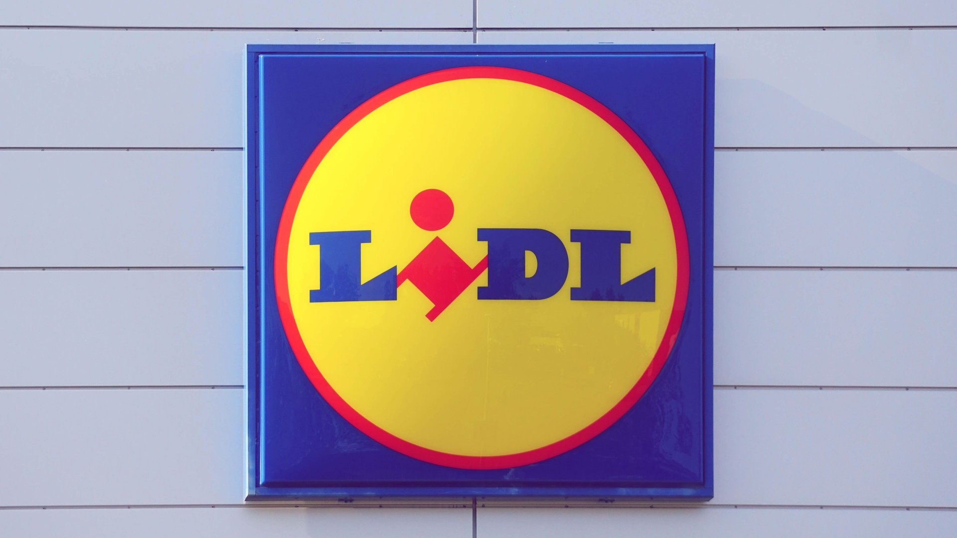 Bei-Lidl-haben-wir-eine-Kommode-gefunden-die-aussieht-wie-ein-Designer-Teil