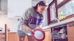 Wie räumst du deine Spülmaschine ein? Was deine Methode alles über dich verrät