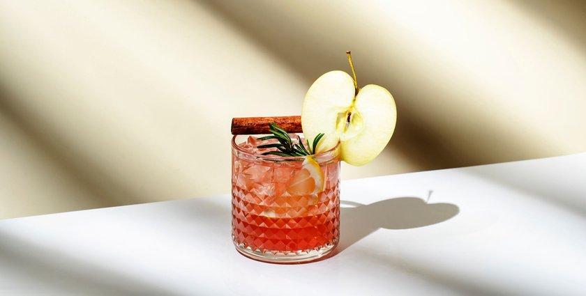 Spiced Cranberry Fizz