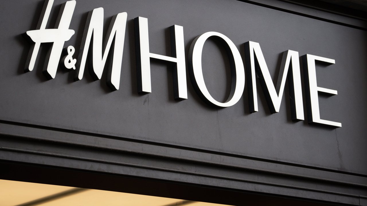 H&M Home bietet ein großes Sortiment an Outdoor-Accessoires.