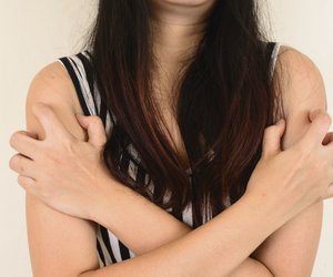 Reibeisenhaut: Das hilft gegen Pickel am Arm