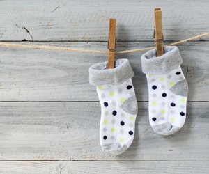 Warum eine Socke für Babys gefährlich sein kann