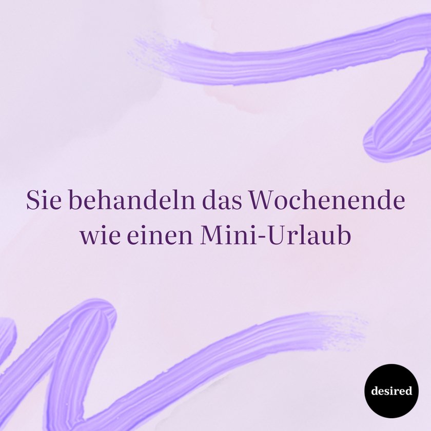 glückliche menschen wochenende 