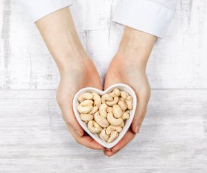 Gesunde&#x20;Cashewkerne&#x3A;&#x20;Diese&#x20;N&#x00E4;hrstoffe&#x20;stecken&#x20;in&#x20;den&#x20;leckeren&#x20;Cashews