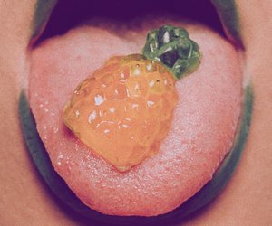 Pickel auf der Zunge richtig behandeln und loswerden