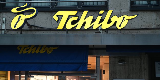 Mit der farbenfrohen Baumwoll-Bettwäsche von Tchibo schläfst du glücklich ein