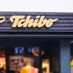Für bunte Sommerabende: Die LED-Lichterkette von Tchibo verschönert Balkon und Garten