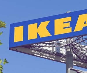 Originelles Bücherregal: Dieser Ikea-Hack kostet dich nicht mal 20 Euro