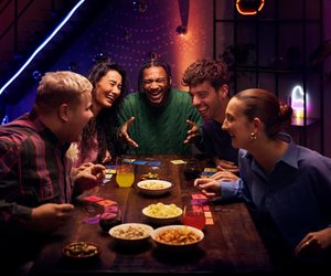 Vergiss Monopoly: Dieses Spiel wird der Star deines nächsten Spieleabends!
