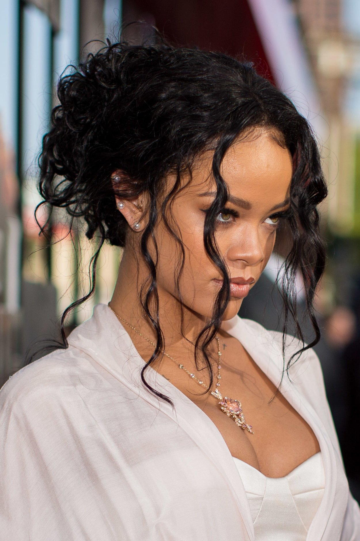 Rihanna Tendril Hair Rihanna Tendril Hair