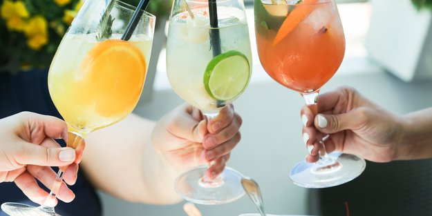 Cocktail-Klassiker: 6 leckere Rezeptideen für deine nächste Party