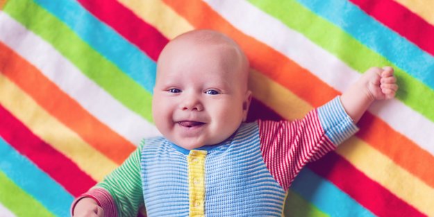 22 besondere Babynamen, die von Farben inspiriert sind