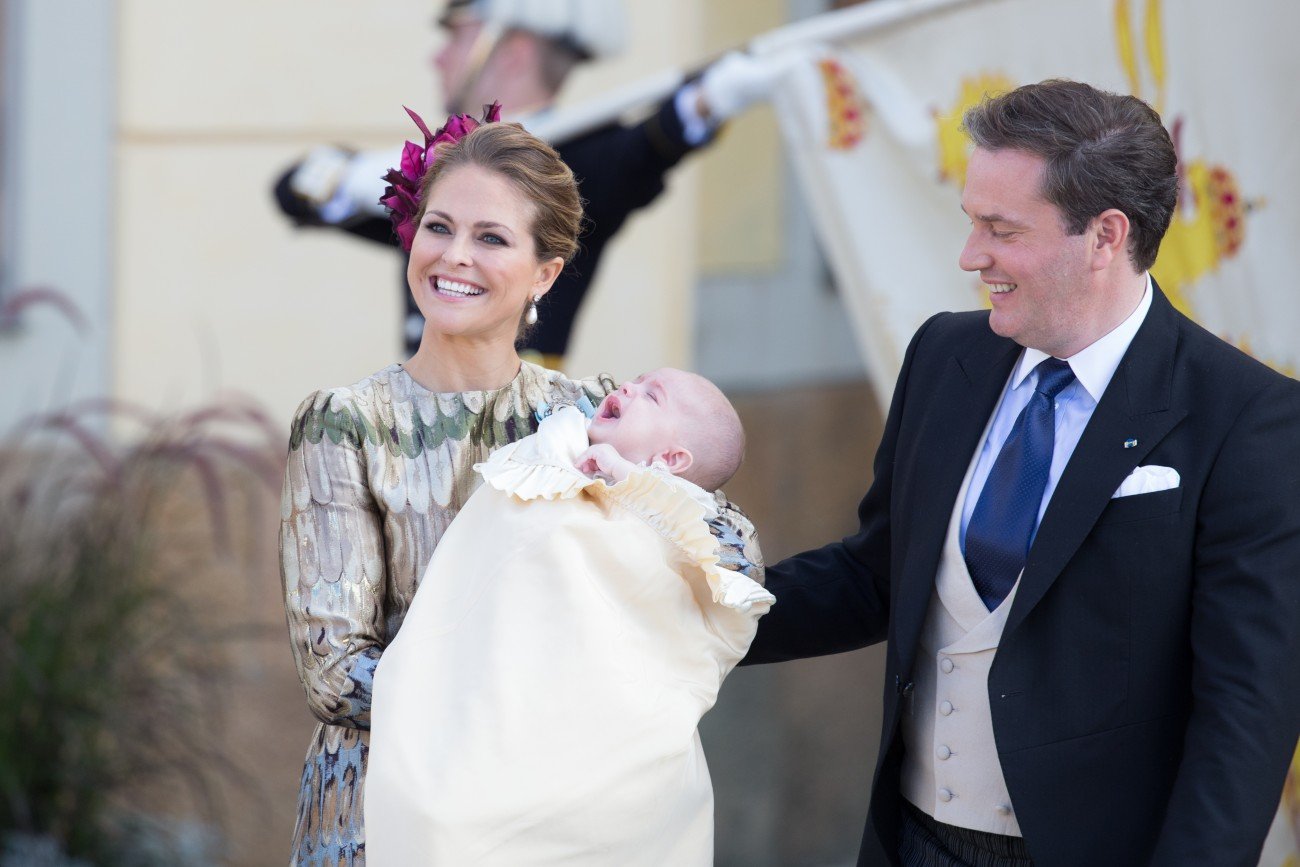 Prinzessin Madeleine und Chris O'Neill zeigen ihren kleinen Prinzen Prinzessin Madeleine und Chris O'Neill zeigen ihren kleinen Prinzen