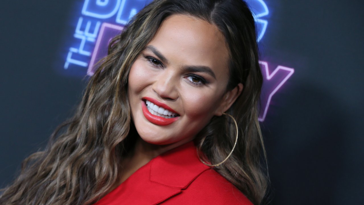 LOS ANGELES, CALIFORNIA - JUNE 26: Chrissy Teigen attends the premiere of NBC's "Bring The Funny" at Rockwell Table &amp; Stage on June 26, 2019 in Los Angeles, California. (Photo by David Livingston/Getty Images)