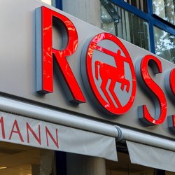 Geheimtipp bei Rossmann: Die begehrte 1 Euro Anti-Falten-Maske