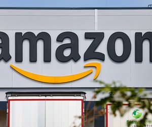 Herbst-Flair pur: Amazons charmante Holz-Dekopilze sind ein Must-Have für deinen Wohnzimmertisch