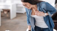 Brustschmerzen vor Periode: Woher kommen sie?