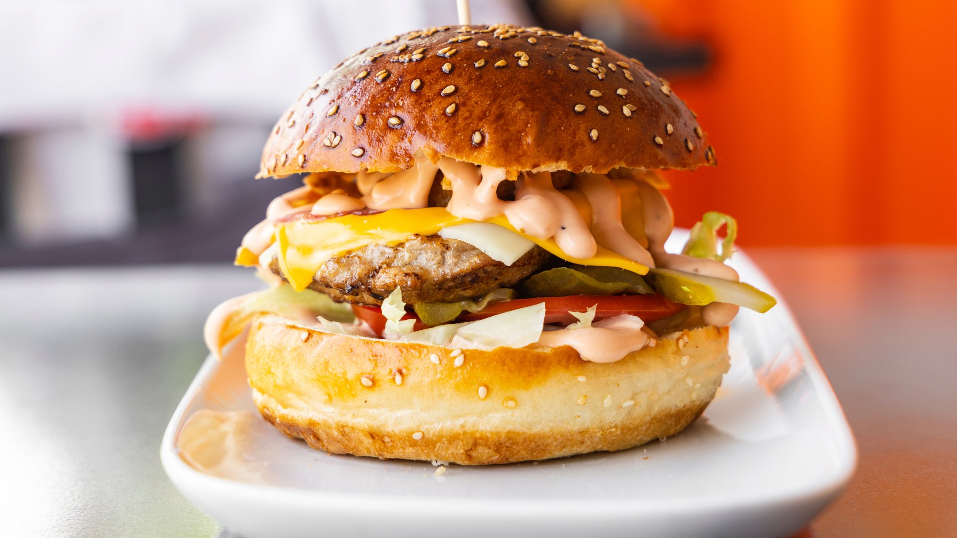 Wie Viele Kalorien Hat Ein Burger Kalorien Cheeseburger: Was steckt im leckeren Burger?