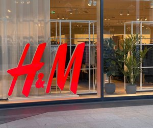 Dieser hellblaue Cardigan von H&M wäre perfekt für Hermine Granger