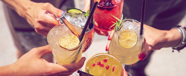 Für diese 8 leckeren Sommer-Drinks brauchst du nur 3 Zutaten