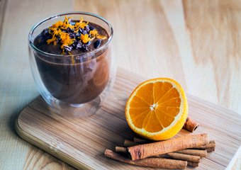 Avocado Mousse mit Zimt und Orangen Avocado Mousse mit Zimt und Orangen