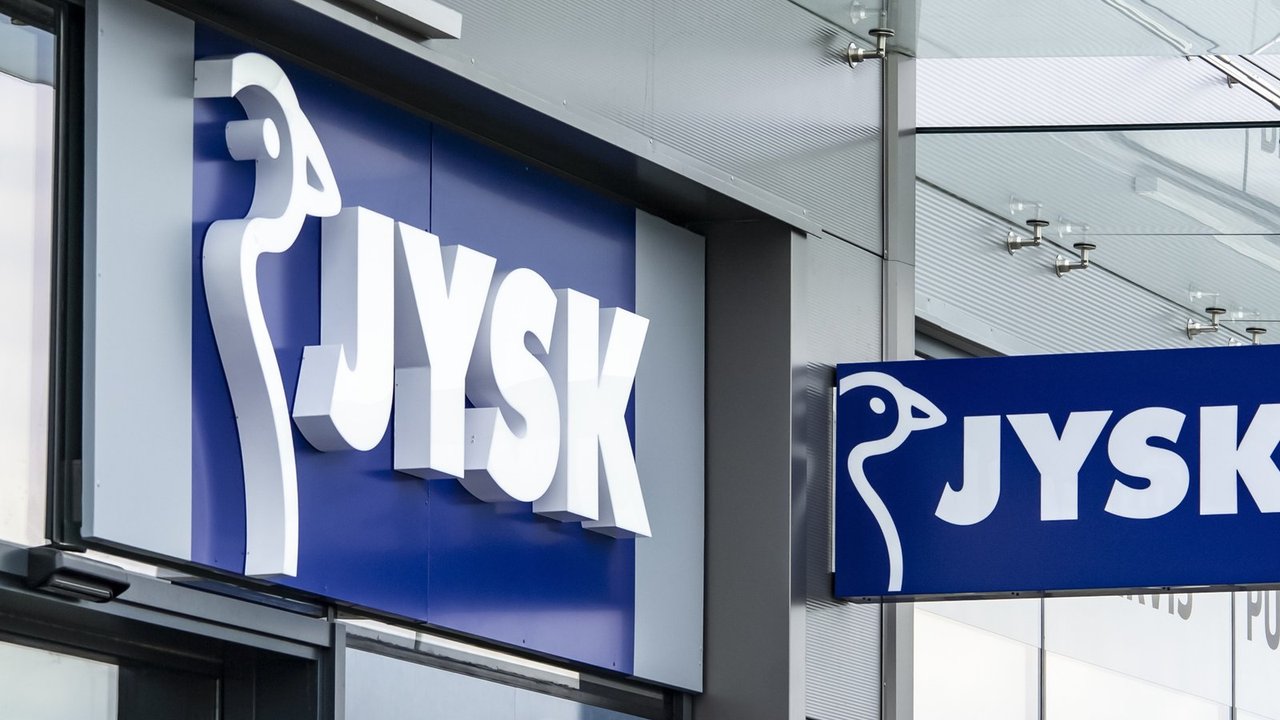 Diese Picknick-Kühltasche von Jysk ist perfekt für unterwegs.