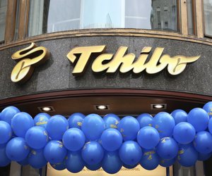 Weihnachtszauber pur: Mit dem Lichterkranz von Tchibo wird jede Dekoration perfekt