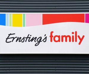 Dieser Kerzenhalter im Beach-Design von Ernsting's family sorgt für Urlaubsatmosphäre