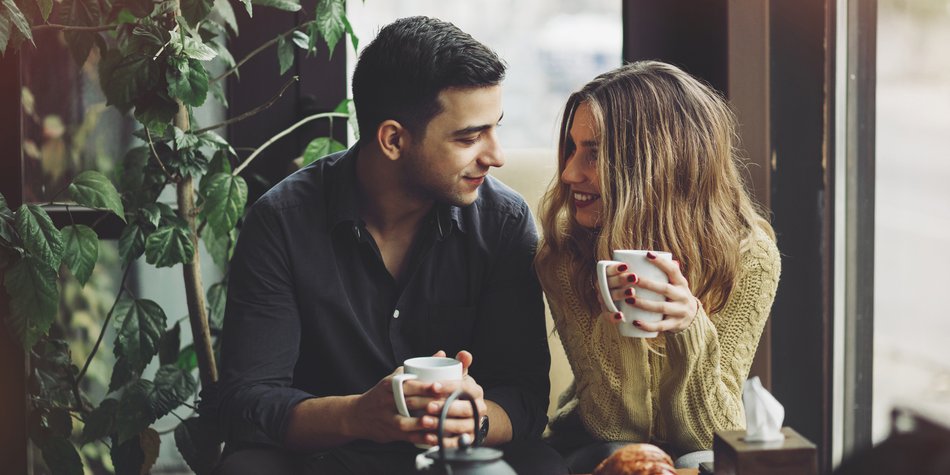 Fragen an einen Kerl beim Speed-Dating zu stellen